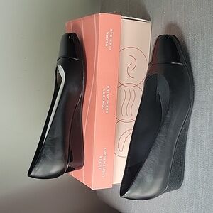 Easy Spirit Gilian3 Wedge Cap-toe Heels  Size 9M